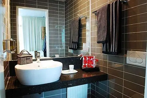 Conscious Hotel Vondelpark Amsterdam 3*,